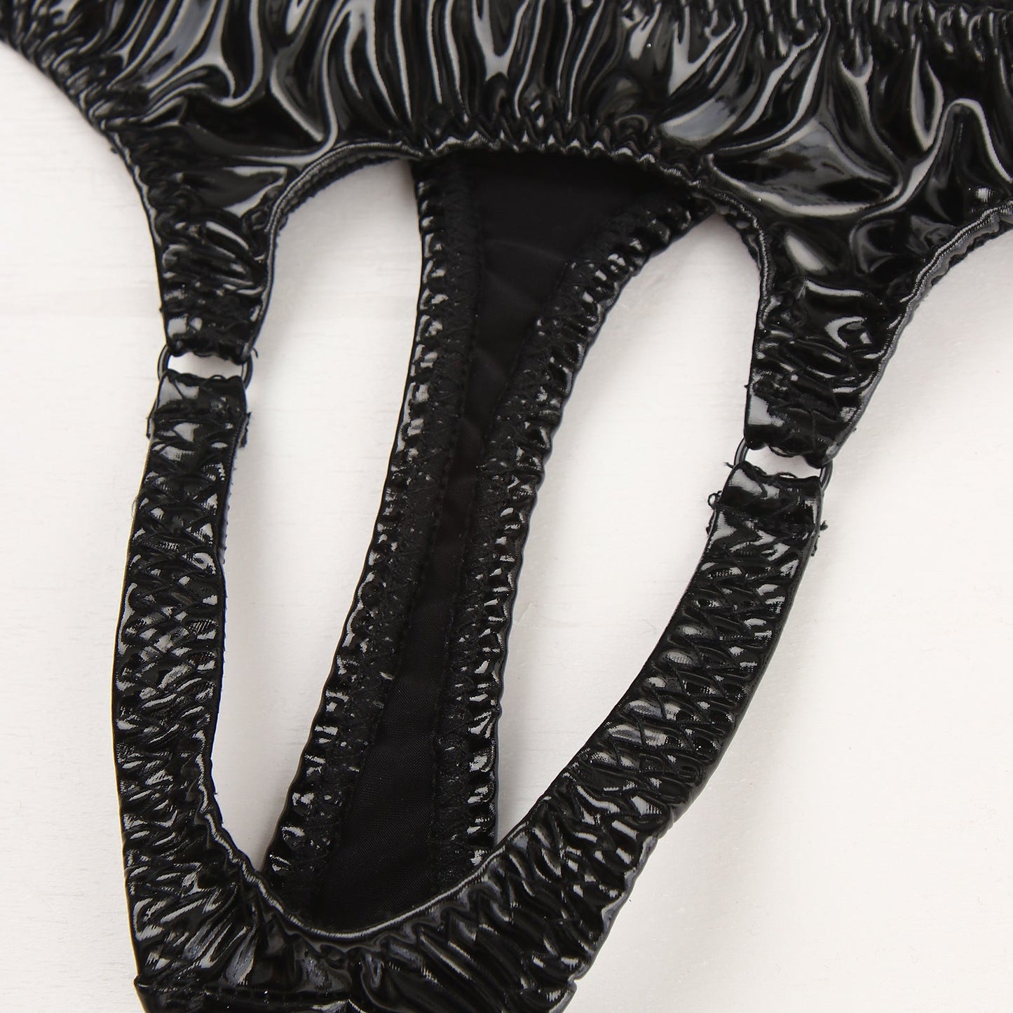 en's Patent Leather Thong with Iron Ring - DZK031