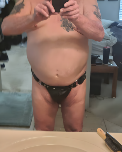 Men's Sexy Genuine Leather Detachable Pouch Thong